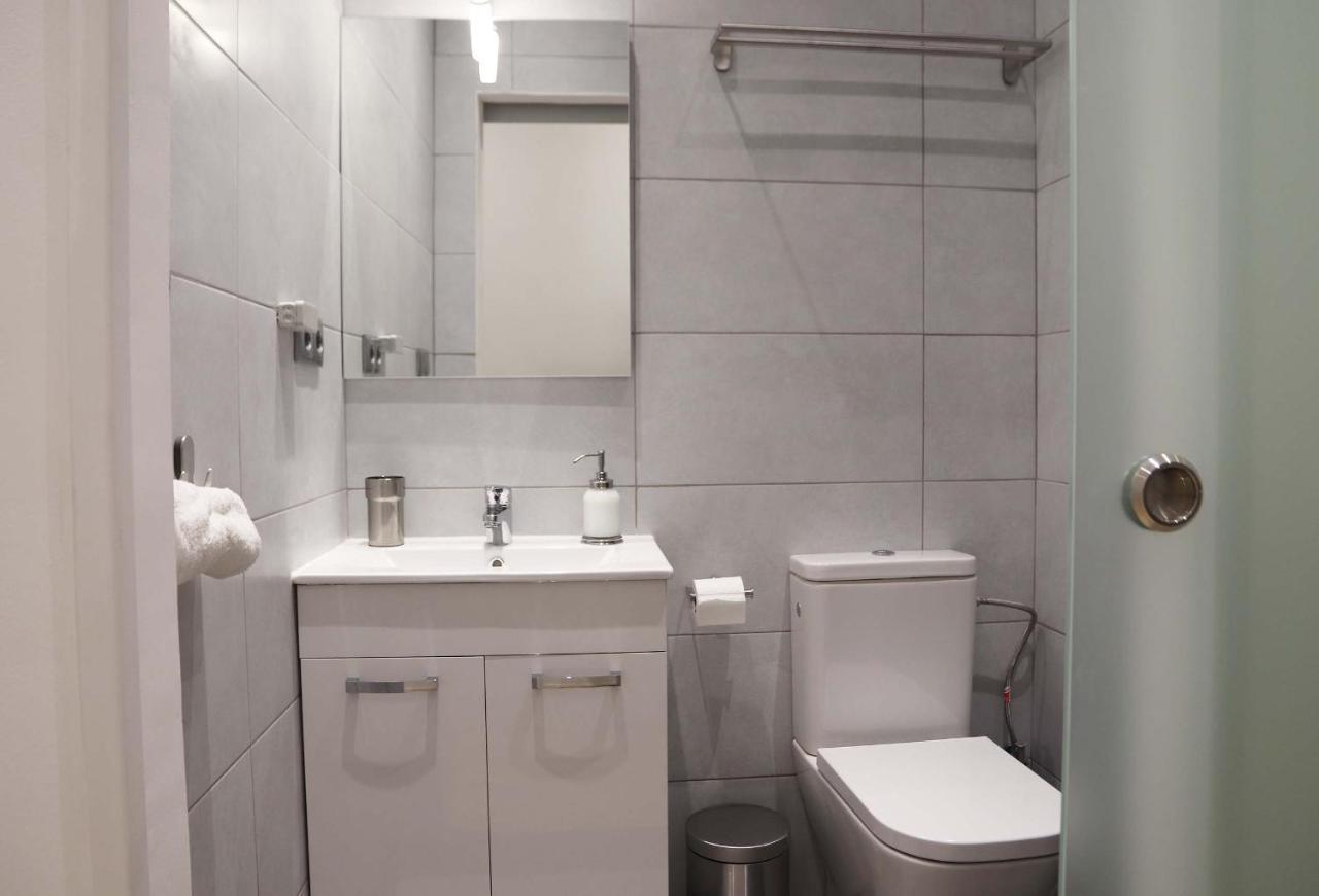 Hostal Gracia Barcelona Exteriör bild